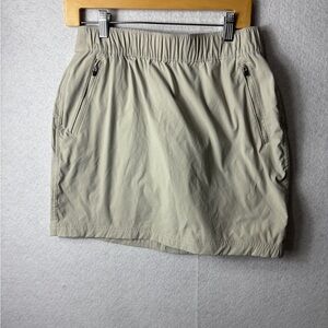 Eddie Bauer Size 8 Skort